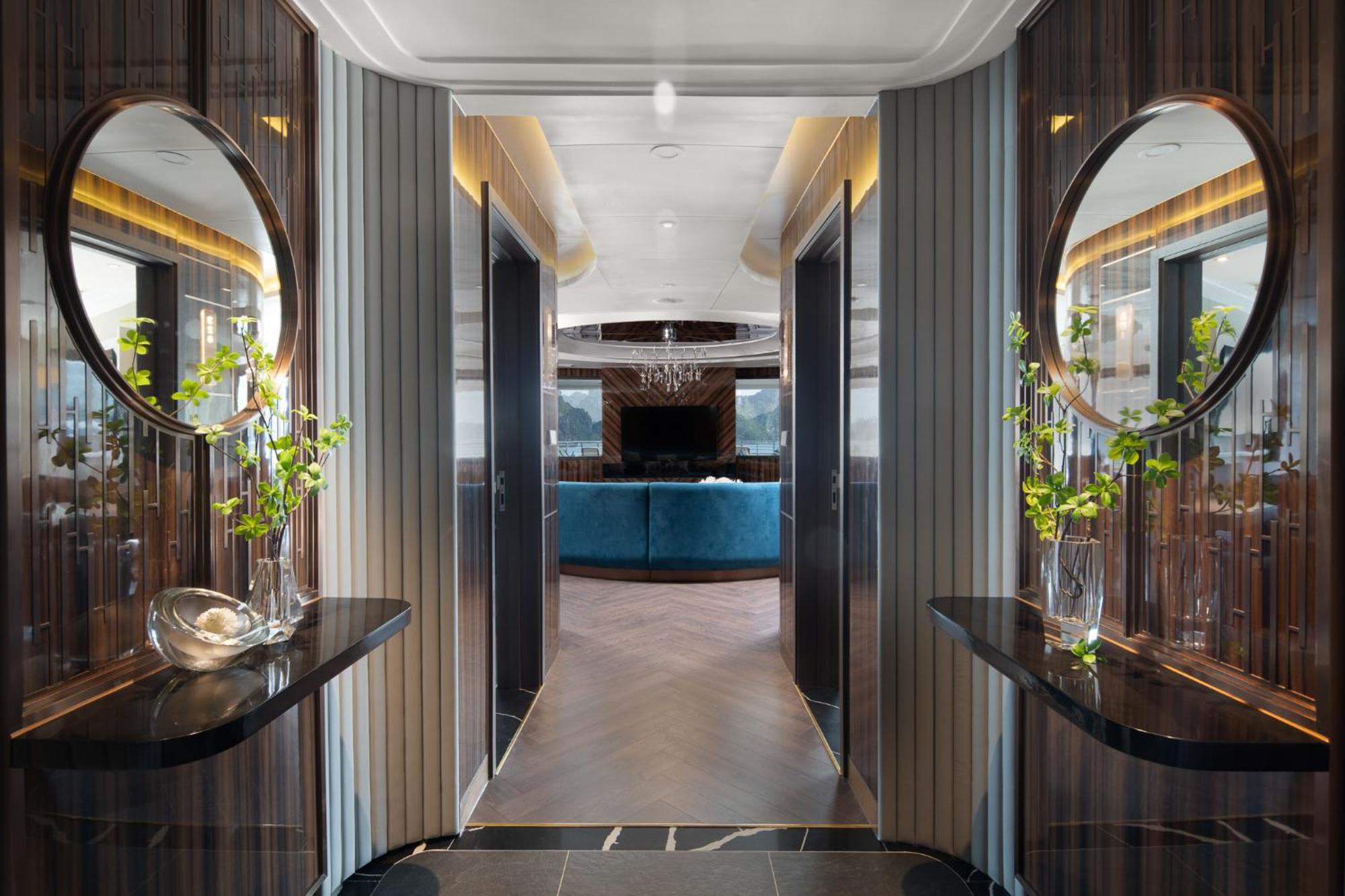 Grand Pioneers Halong Bay Cruise 1 Hotel ฮาลอง ภายนอก รูปภาพ