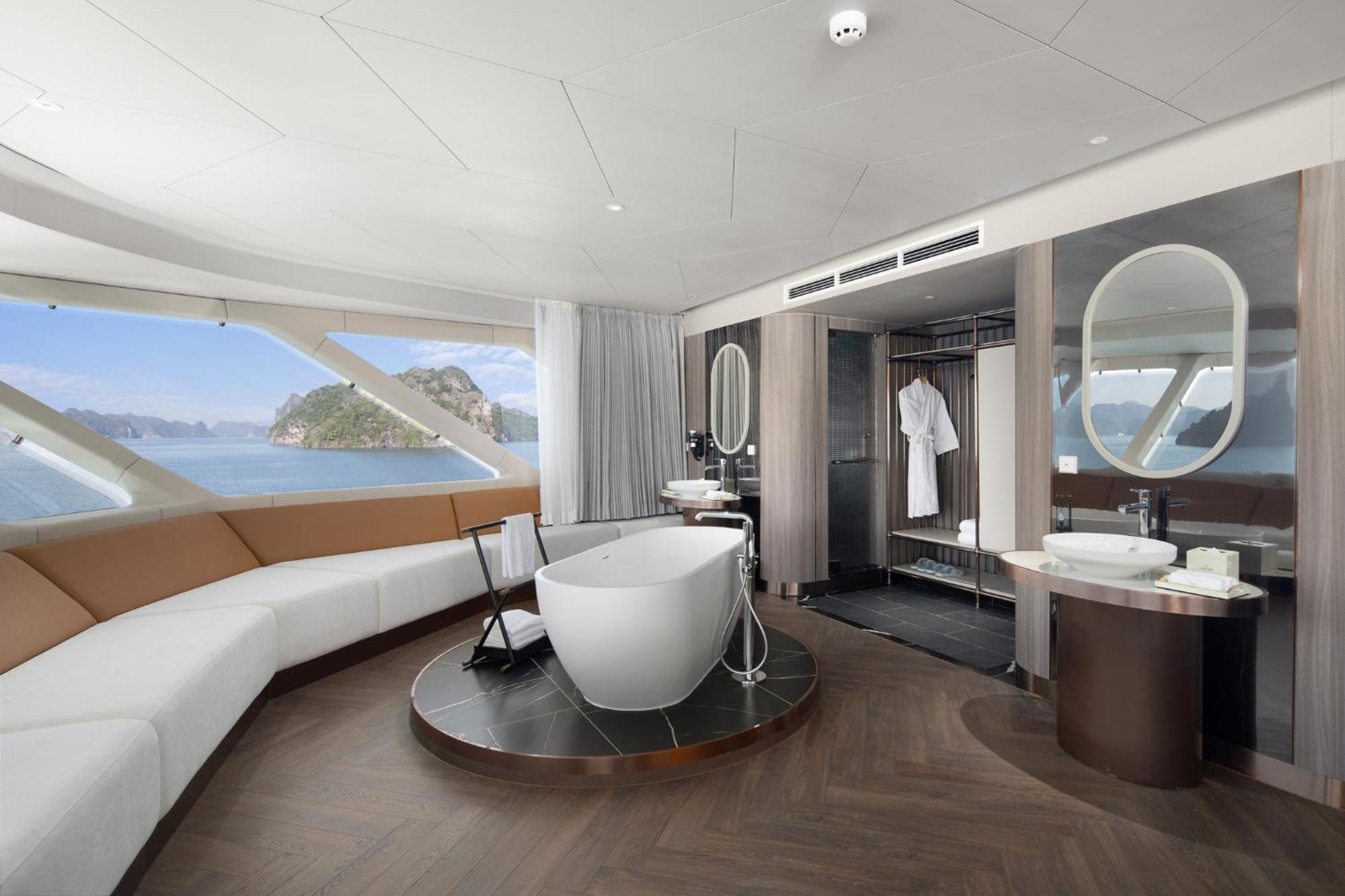 Grand Pioneers Halong Bay Cruise 1 Hotel ฮาลอง ภายนอก รูปภาพ