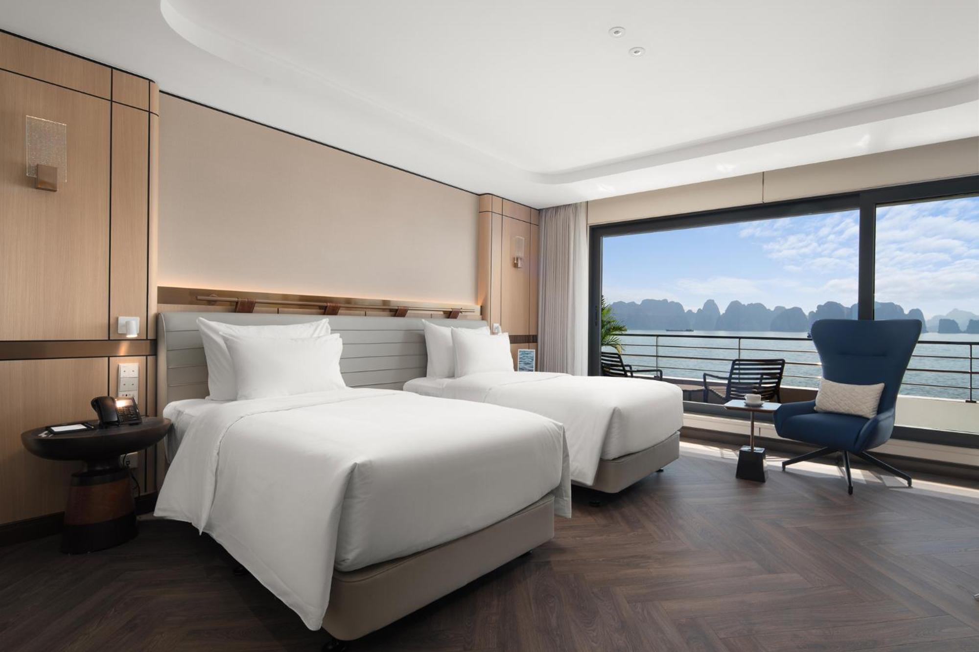 Grand Pioneers Halong Bay Cruise 1 Hotel ฮาลอง ภายนอก รูปภาพ