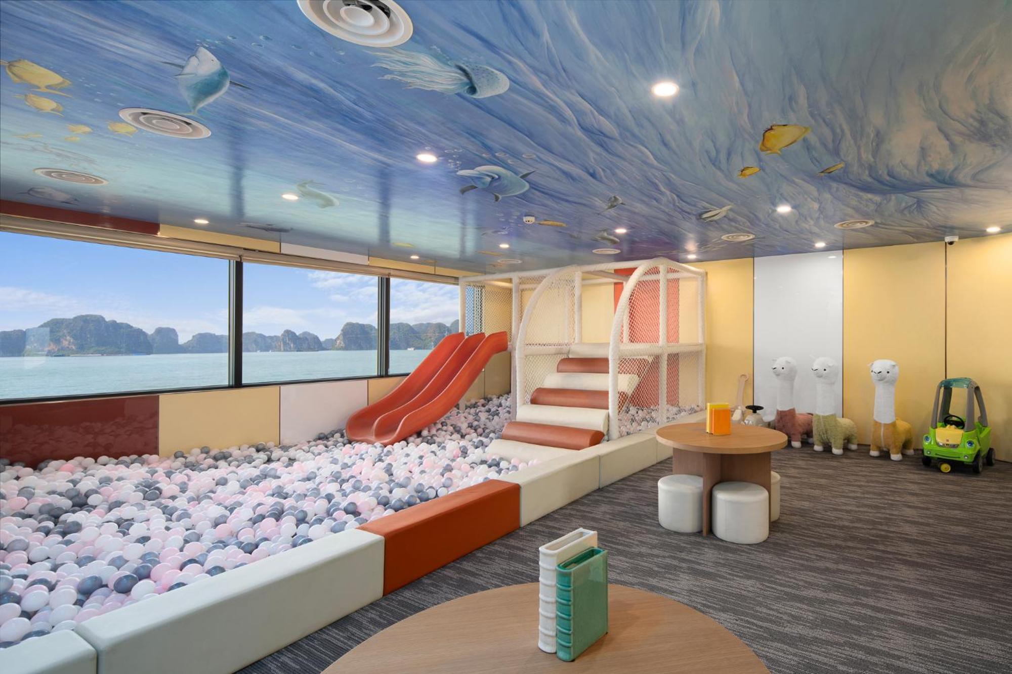 Grand Pioneers Halong Bay Cruise 1 Hotel ฮาลอง ภายนอก รูปภาพ