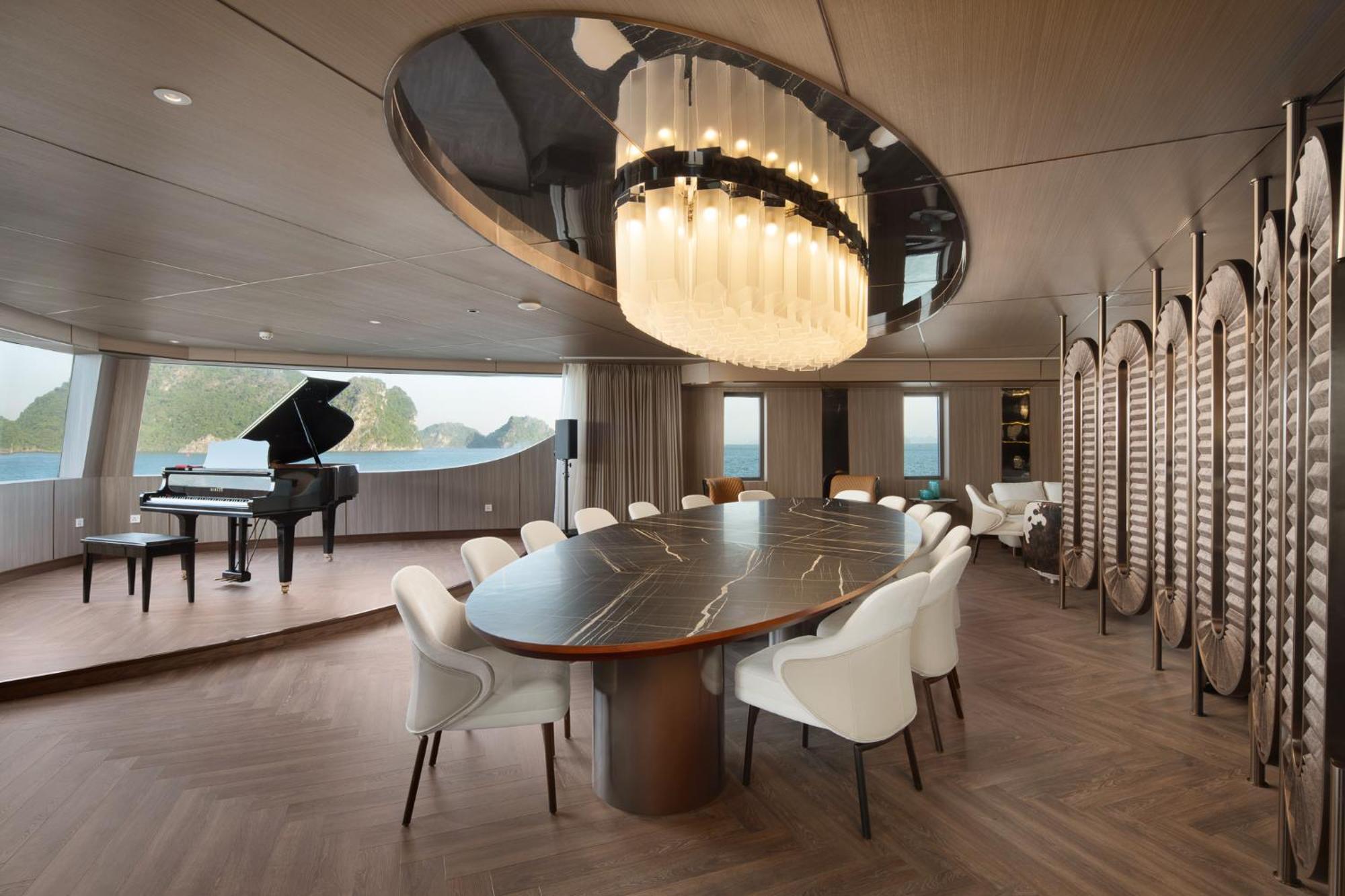 Grand Pioneers Halong Bay Cruise 1 Hotel ฮาลอง ภายนอก รูปภาพ