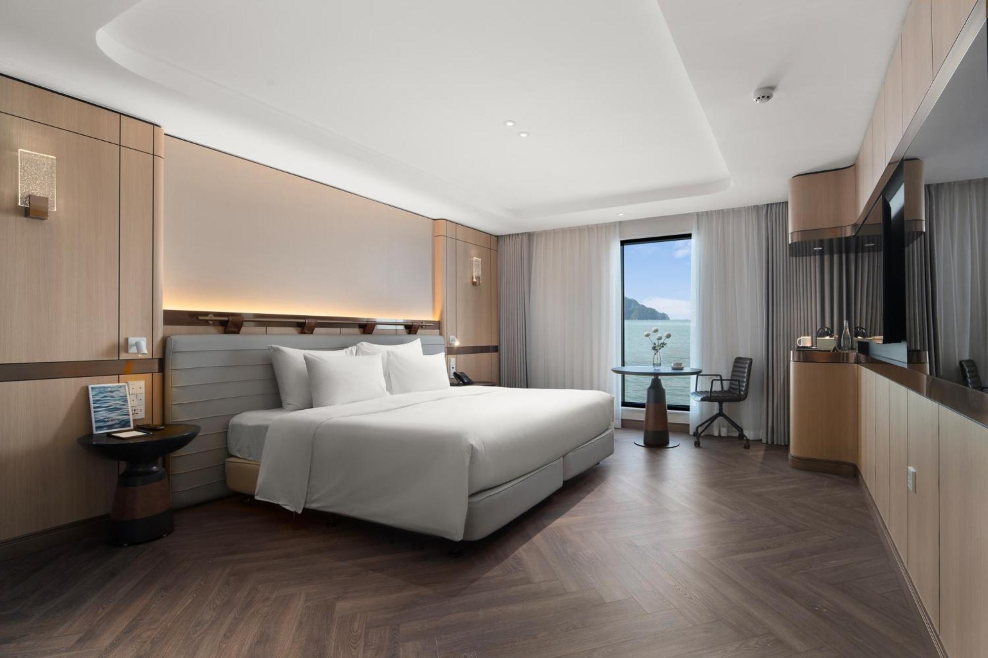 Grand Pioneers Halong Bay Cruise 1 Hotel ฮาลอง ภายนอก รูปภาพ